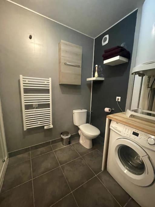 Grand Studio Avec Coin Nuit, Proche Mer Et Montagnes Roquebrune-sur-Argens Exterior foto